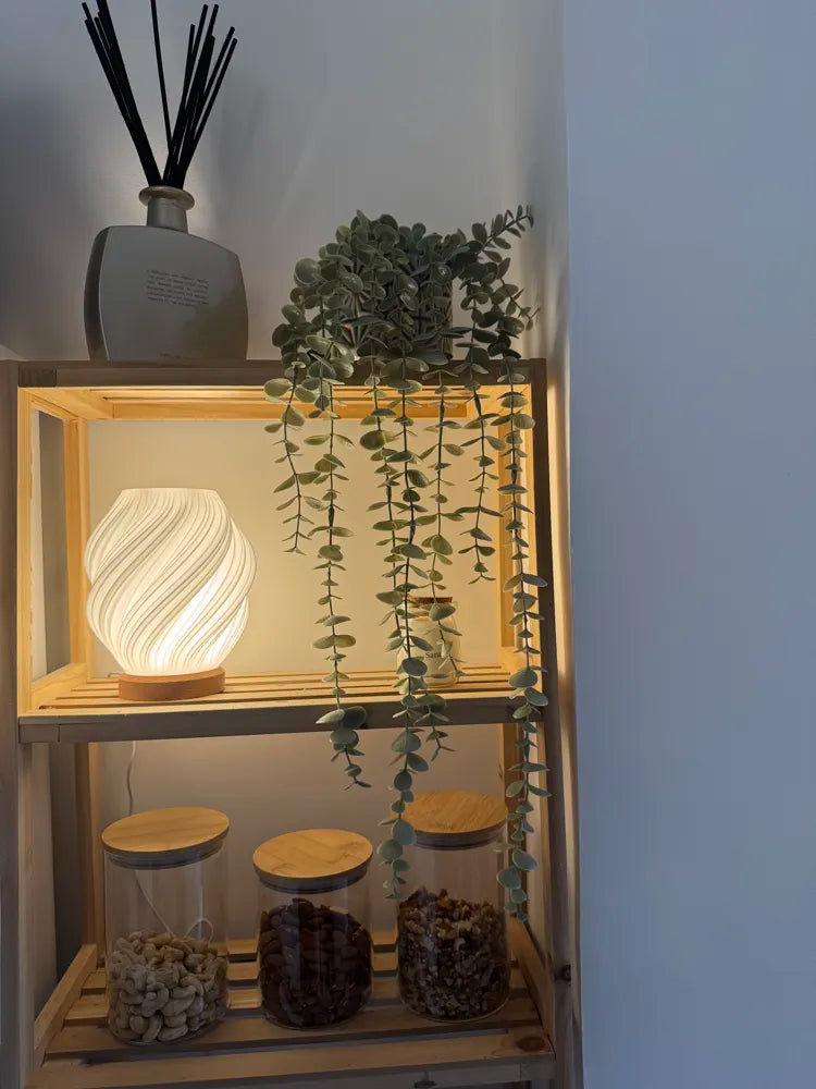 🌀 Lampe Spirale — Abat-jour torsadé design 3D